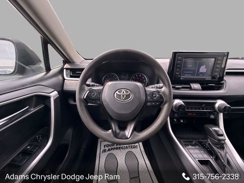 Used 2021 Toyota RAV4 XLE image 13