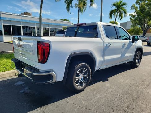 Used 2025 GMC Sierra 1500 SLT RWD image 4