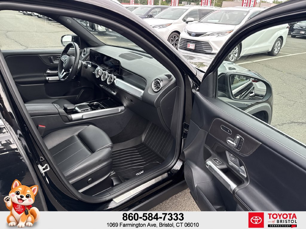Used 2022 Mercedes-Benz GLB 250 image 35