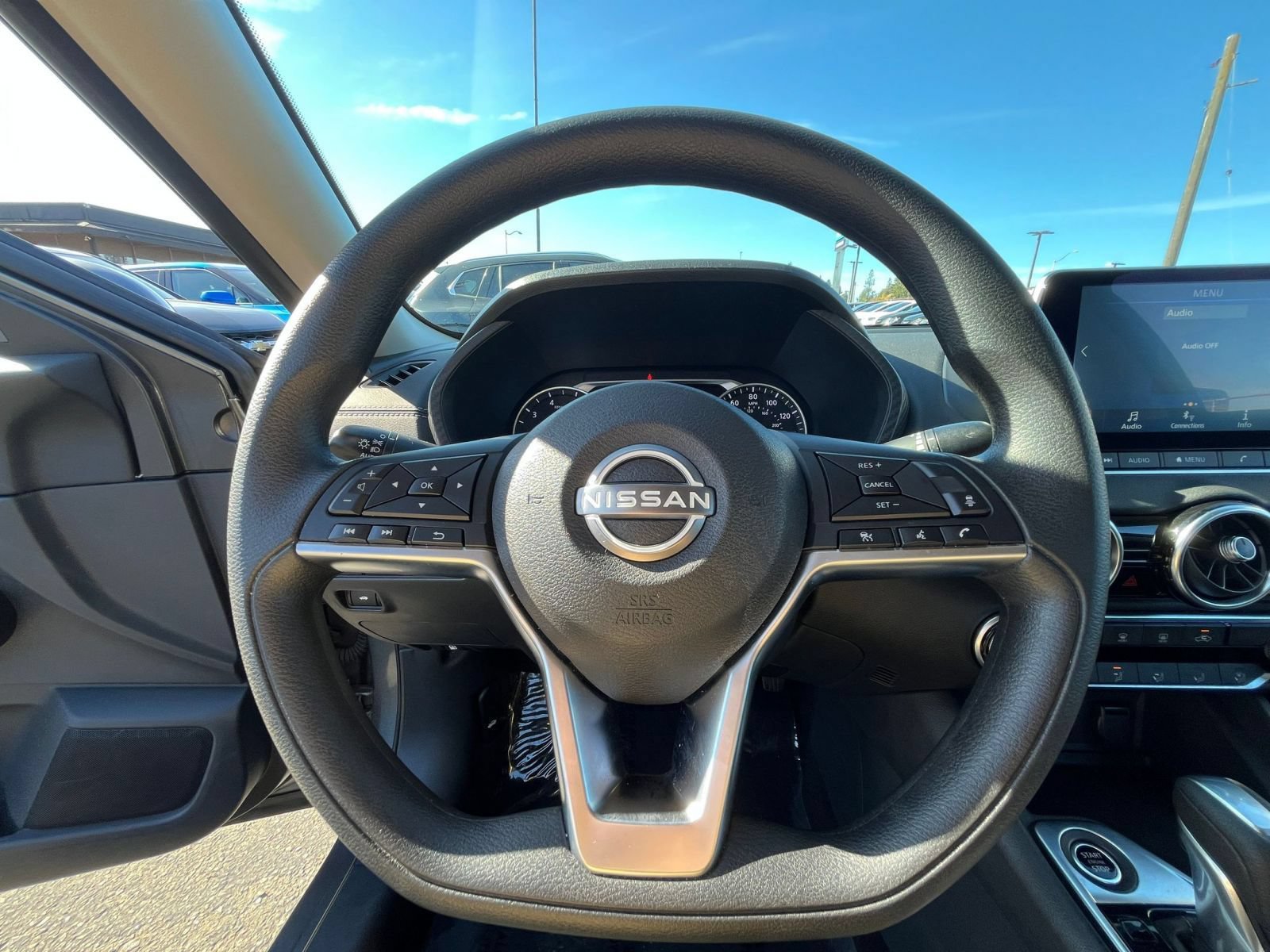 Used 2025 Nissan Sentra SV FWD image 27