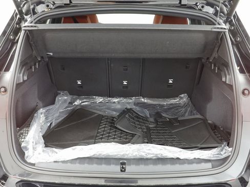 Certified 2025 BMW X1 xDrive28i w/ Technology Package image 18