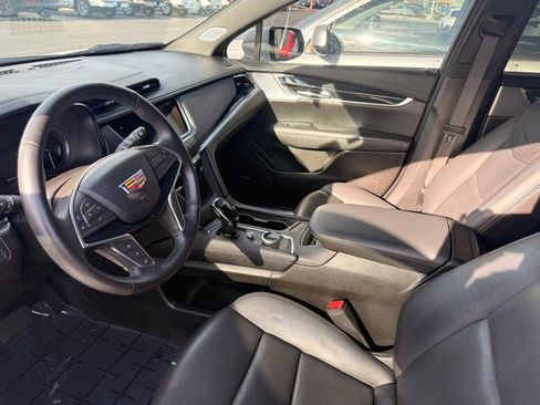 Used 2024 Cadillac XT5 Premium Luxury image 7