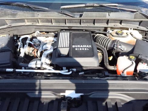 Certified 2023 GMC Sierra 1500 SLE image 16