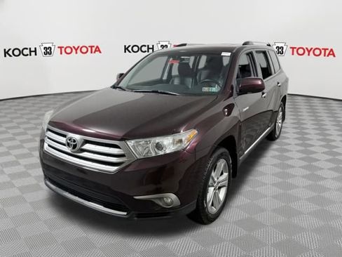 Used 2013 Toyota Highlander Limited image 3