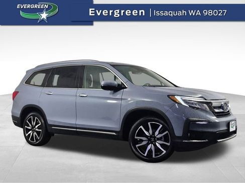 Used 2022 Honda Pilot Touring image 1
