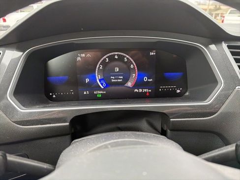 Used 2023 Volkswagen Tiguan SE R-Line image 53