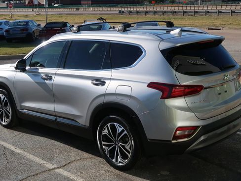 Used 2020 Hyundai Santa Fe Limited image 10