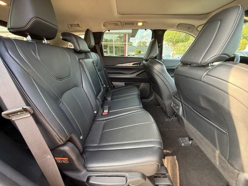 Used 2023 INFINITI QX60 Luxe w/ Cargo Package AWD/4WD image 19