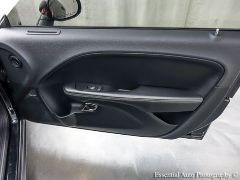 Used 2016 Dodge Challenger SRT Hellcat RWD image 26