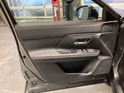 New 2026 Nissan Kicks SR w/ Cold Weather Package image 25