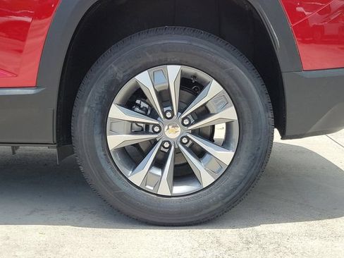 New 2026 Chevrolet Equinox LT FWD image 5