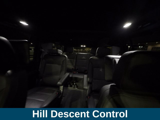 Used 2024 Chevrolet Suburban High Country w/ Advanced Technology Package AWD/4WD image 21
