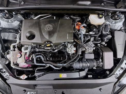 Certified 2025 Toyota Camry SE w/ Convenience Package image 28