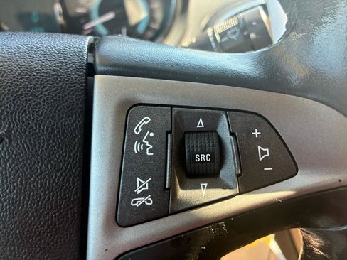 Used 2011 Buick LaCrosse CXL FWD image 17