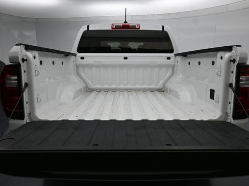 Certified 2024 GMC Canyon Elevation image 25