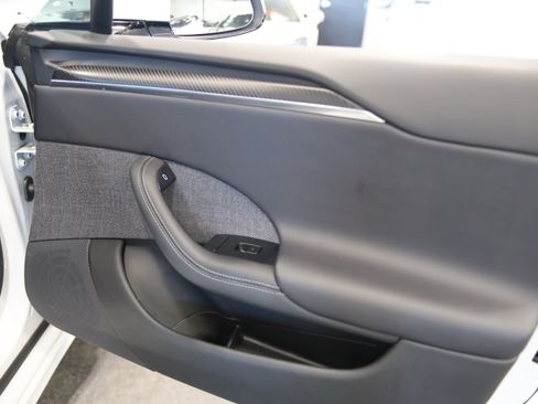 Used 2021 Tesla Model S Plaid AWD/4WD image 34