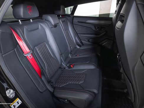 Used 2024 Lamborghini Urus S image 46