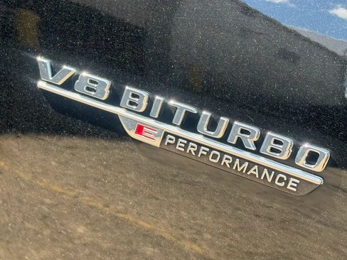 Used 2024 Mercedes-Benz S 63 AMG S w/ Carbon Fiber Exterior Package image 22