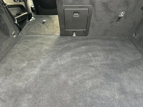 Used 2022 Volvo XC60 B5 Momentum image 17