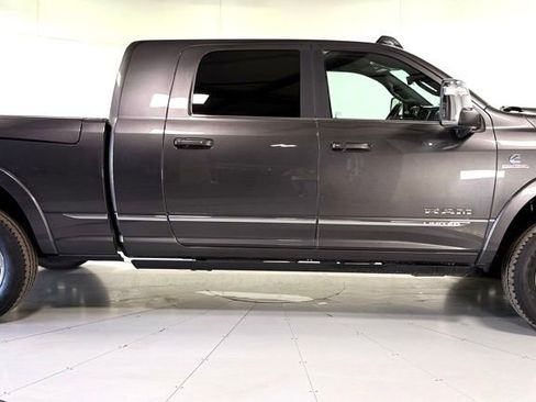 Used 2024 RAM 3500 Limited image 3