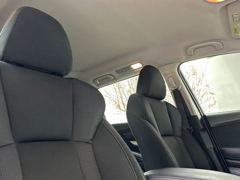 Used 2021 Subaru Ascent Premium w/ Convenience Package image 18