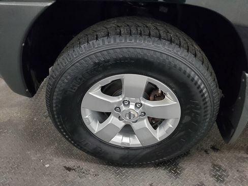 Used 2011 Nissan Xterra S image 21