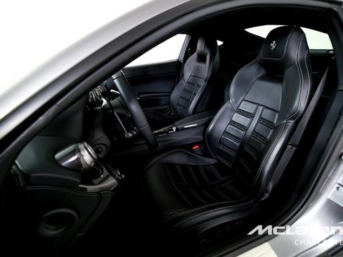 Used 2016 Ferrari F12 Berlinetta RWD image 11