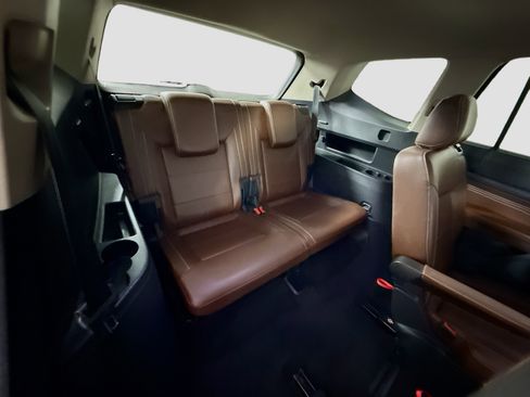 Used 2021 Volkswagen Atlas SEL FWD image 42