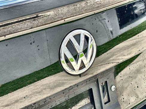 Used 2020 Volkswagen Jetta SE w/ SE Cold Weather Package image 17