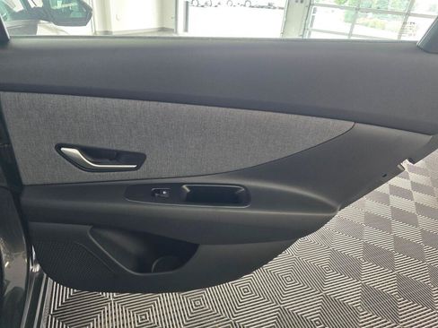 New 2026 Hyundai Elantra Limited FWD image 36
