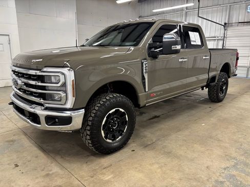 Used 2026 Ford F250 King Ranch w/ Tremor Off-Road Package image 3