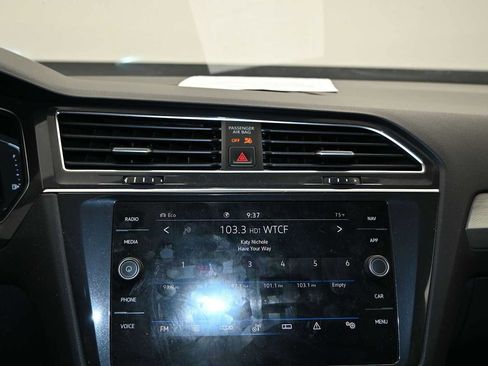 Used 2021 Volkswagen Tiguan SEL AWD/4WD image 15