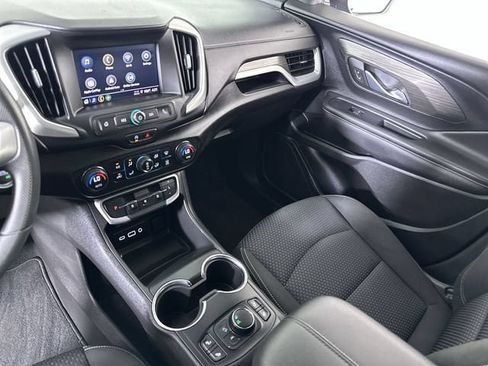 Used 2024 GMC Terrain SLE w/ Driver Convenience Package FWD image 36