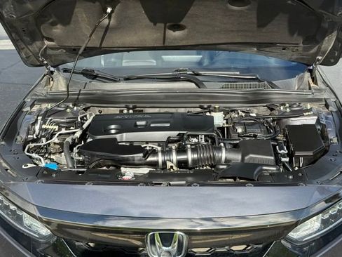 Used 2018 Honda Accord Sport image 28