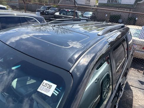 Used 2012 Toyota Sienna XLE w/ Premium Pkg image 4