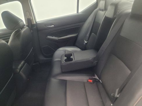 Used 2019 Nissan Altima 2.5 SR FWD image 18