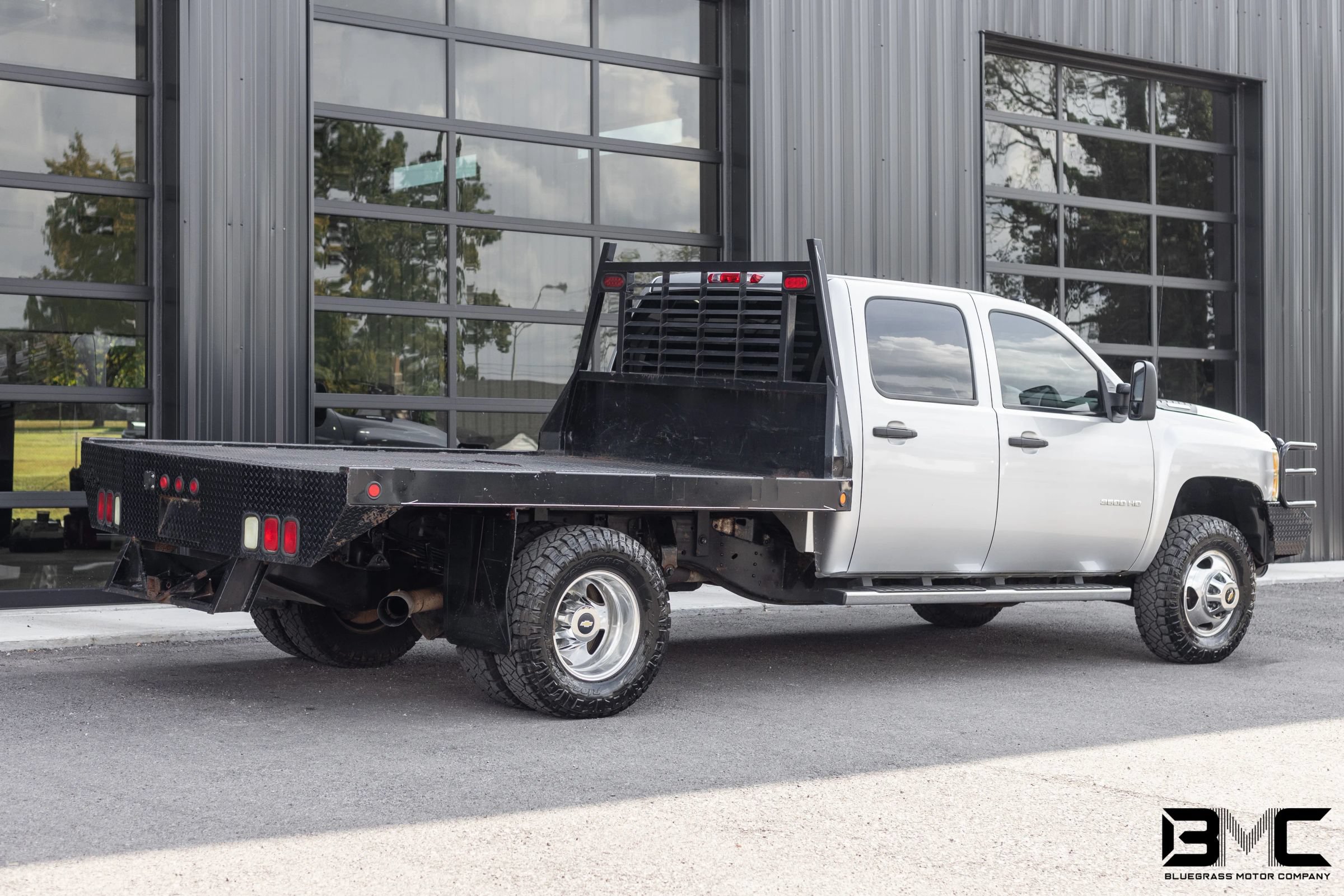 Used 2013 Chevrolet Silverado 3500 LT w/ Interior Plus Package AWD/4WD image 11
