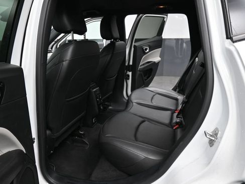 Used 2025 Jeep Compass Limited AWD/4WD image 25