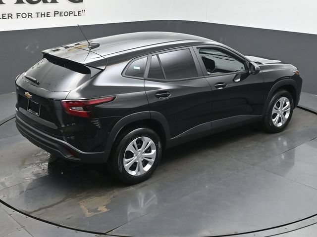 New 2026 Chevrolet Trax LS FWD image 18
