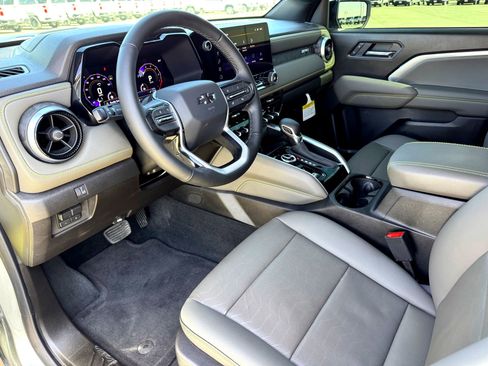 Used 2026 Chevrolet Colorado ZR2 w/ Technology Package image 10