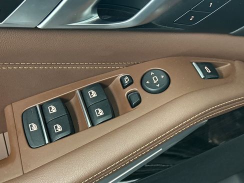 Used 2023 BMW X5 sDrive40i w/ Climate Comfort Package image 13