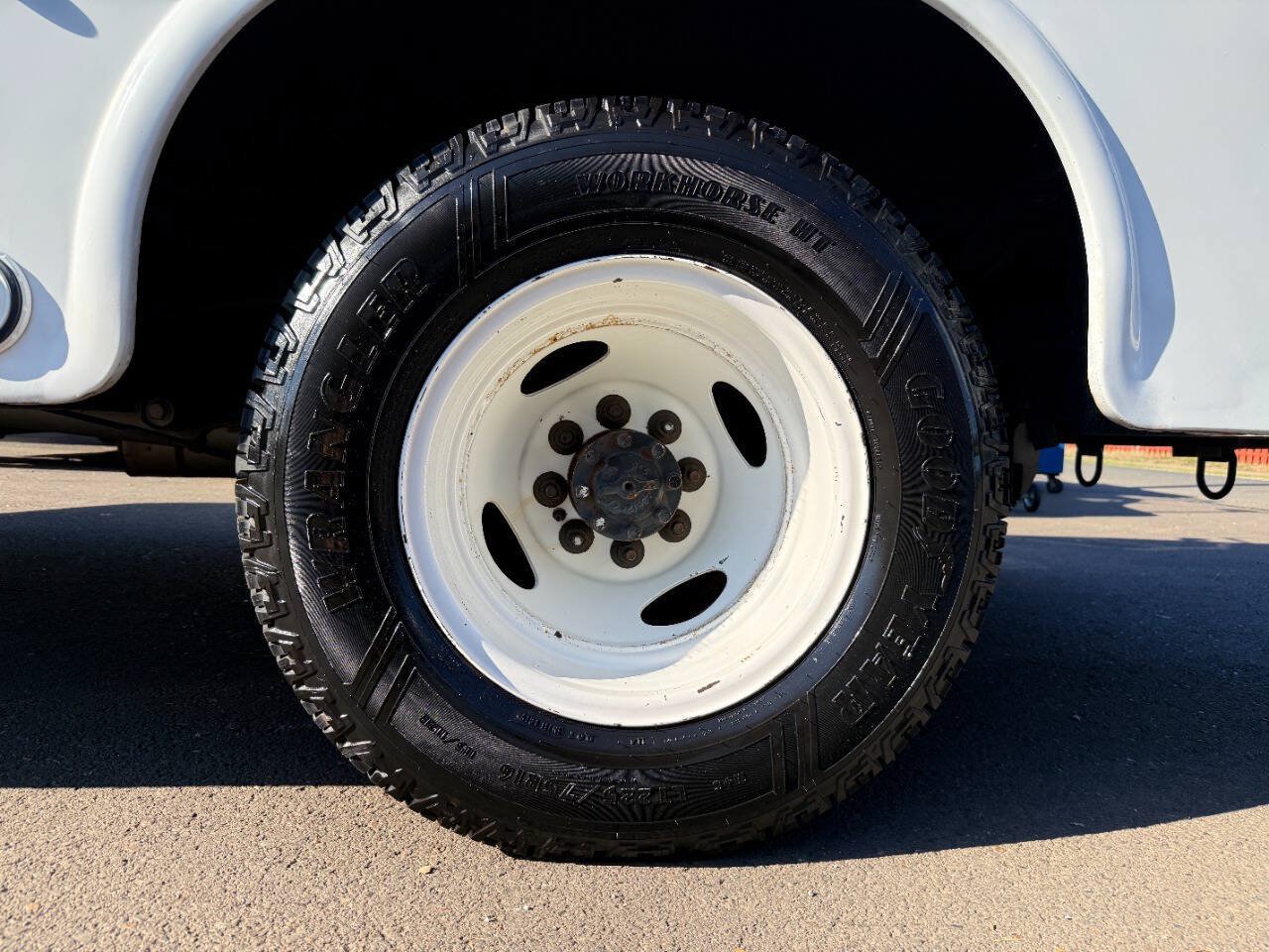 Used 2013 Ford E-350 and Econoline 350 Super Duty RWD image 32