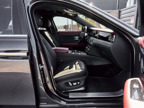Used 2023 Rolls-Royce Ghost image 23