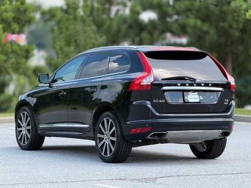 Used 2017 Volvo XC60 T6 Inscription w/ Climate Package AWD/4WD image 10