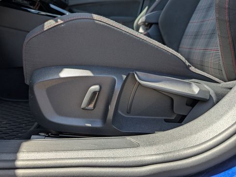 Certified 2024 Volkswagen GTI SE FWD image 20