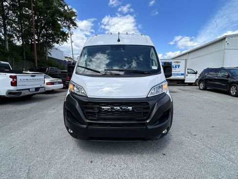 Used 2025 RAM ProMaster 2500 w/ Convenience Group FWD image 8