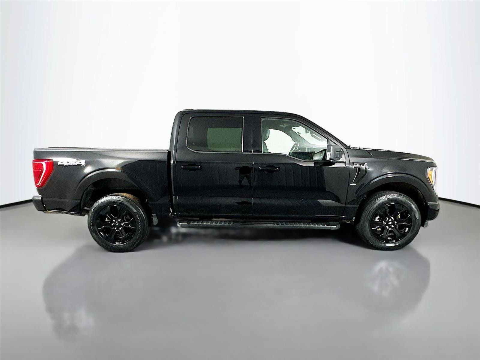 Used 2023 Ford F150 XLT w/ Equipment Group 302A High AWD/4WD image 17