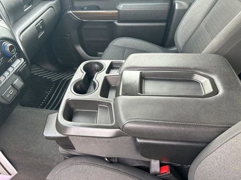 Used 2022 Chevrolet Silverado 1500 LT image 28