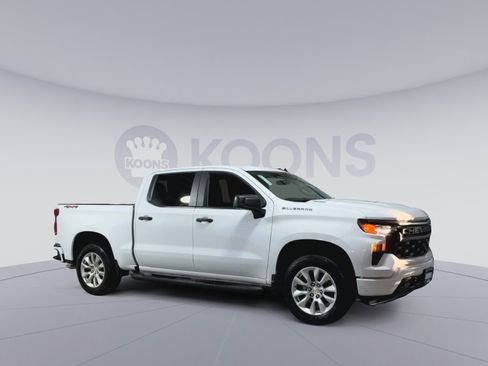 New 2026 Chevrolet Silverado 1500 Custom image 2