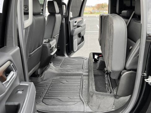 Used 2025 GMC Sierra 2500 Denali image 19